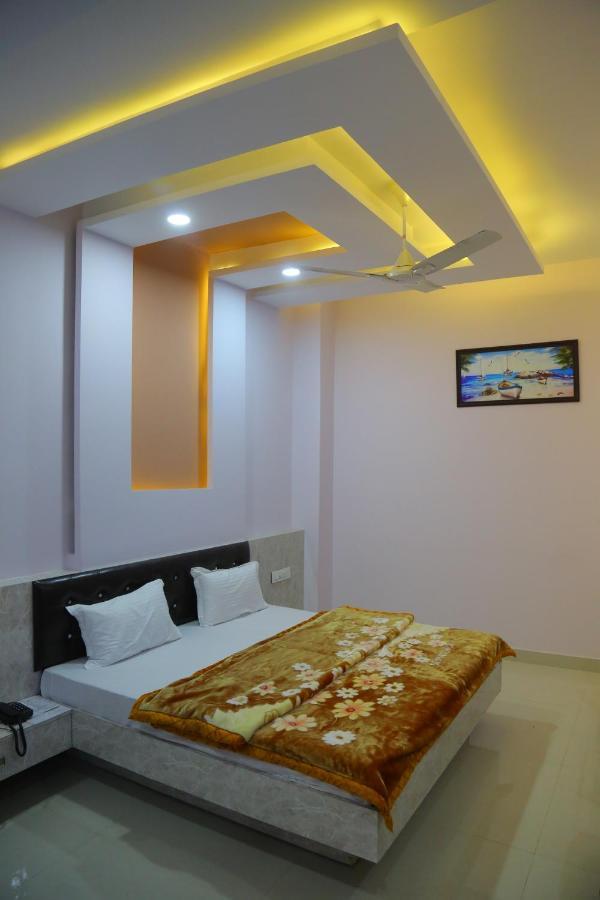 Hotel Golden Dreams Amritsar Exterior photo