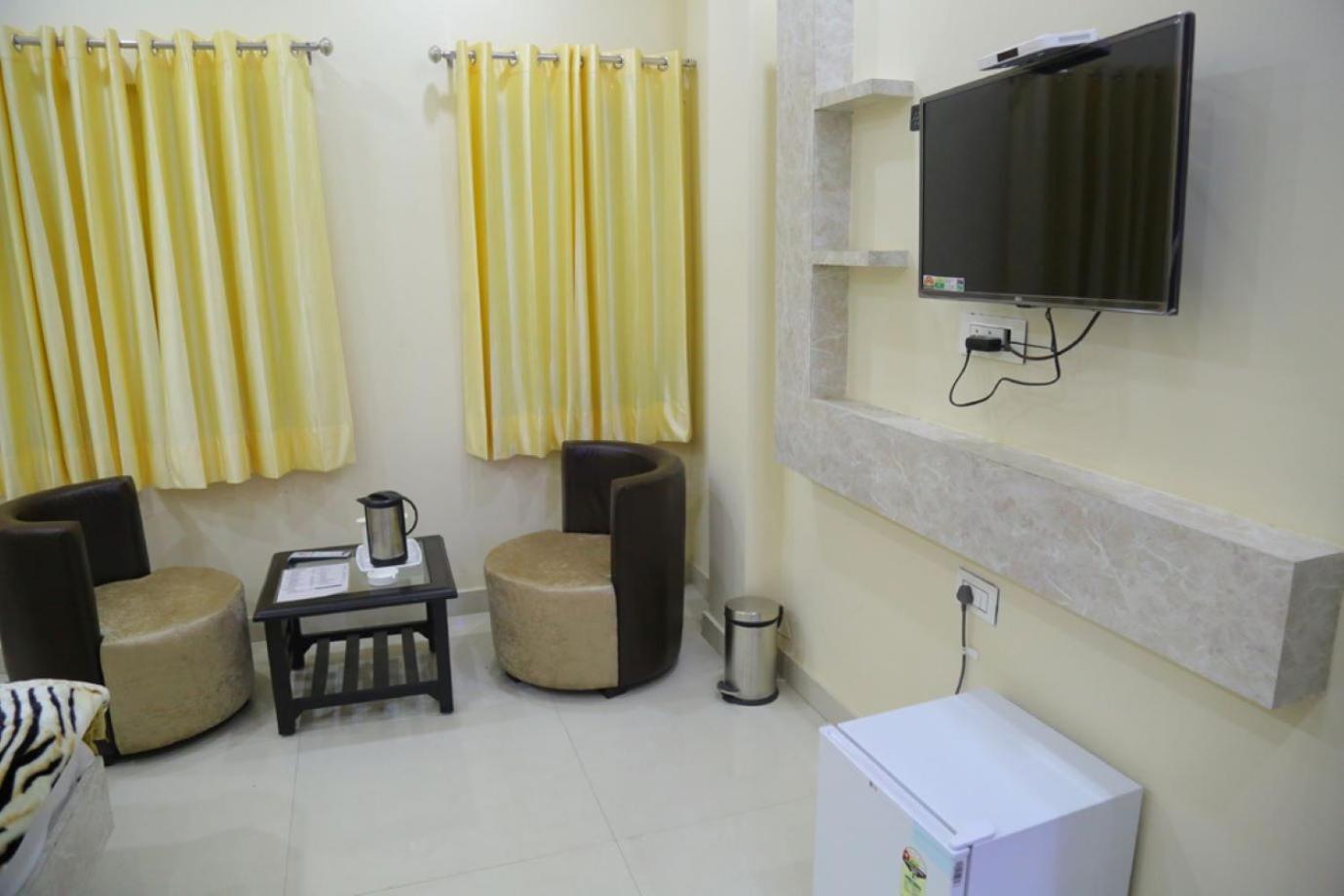 Hotel Golden Dreams Amritsar Exterior photo