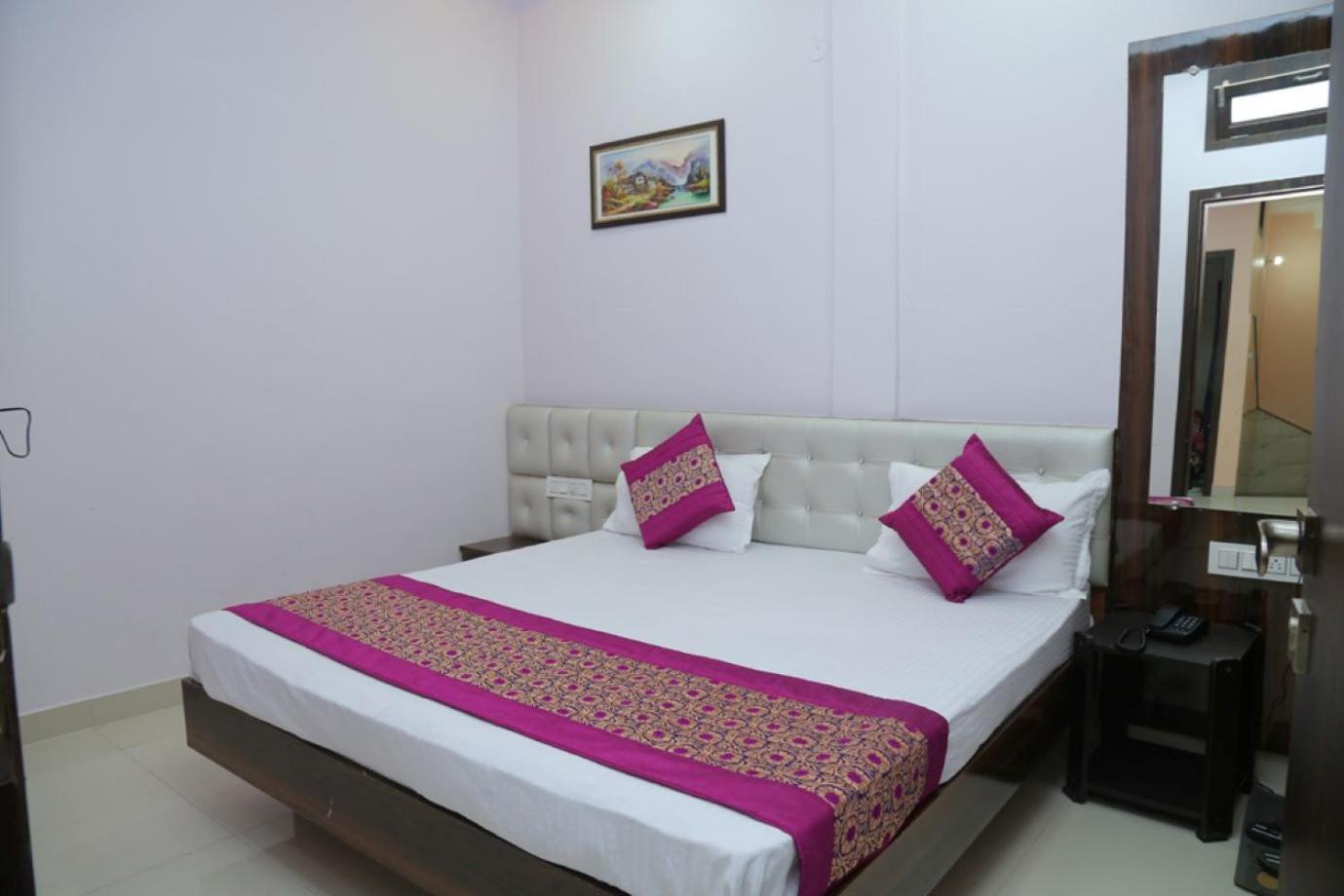 Hotel Golden Dreams Amritsar Exterior photo