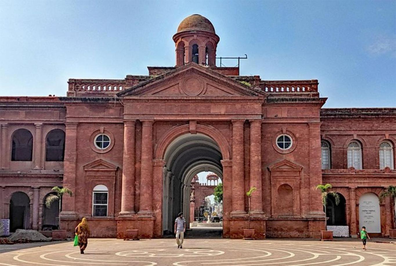 Hotel Golden Dreams Amritsar Exterior photo